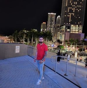 Meet your Posher, Julio cesar